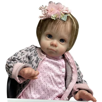 55 СМ Кукла Bebe Reborn Бебе Маги В Кафяво Укорененных Косата е Мека На Допир 3D Кожа с Видими Венами Благородна Художествена Кукла
