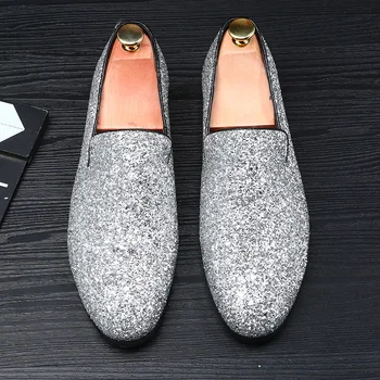 Coslony/Модела обувки-лоферы; Новост 2021 г.; обувки с остри пръсти, цвят: златист, Сребрист; кожени обувки на плоска подметка; мъжки Модни Кожени обувки с Пайети