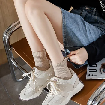 Дамски Чорапи, Памучни чорапи в стил ретро, Обикновена Зимните Модни чорапи Хаджуруку, Черно-Бял Комплект за Свободни Корейски Дълги Сладки кавайные чорапи