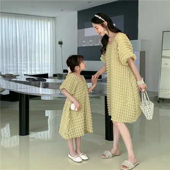Едни и същи рокли за майки и дъщери, лятна рокля за мама и малко момиче, корея, детски дрехи, Модерно същата рокля за майки и дъщери