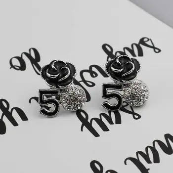 Нов прием на Черни букви 5 цвята обеци Camellia бял Кристал Обеци