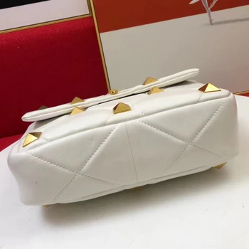 Нова Луксозна Дизайнерска Чанта Таблетка Решетчатая Златна Верижка Чанта С Нитове Модни Банкетная Чанта През Рамо Дамски Чанта Най-Високо Качество